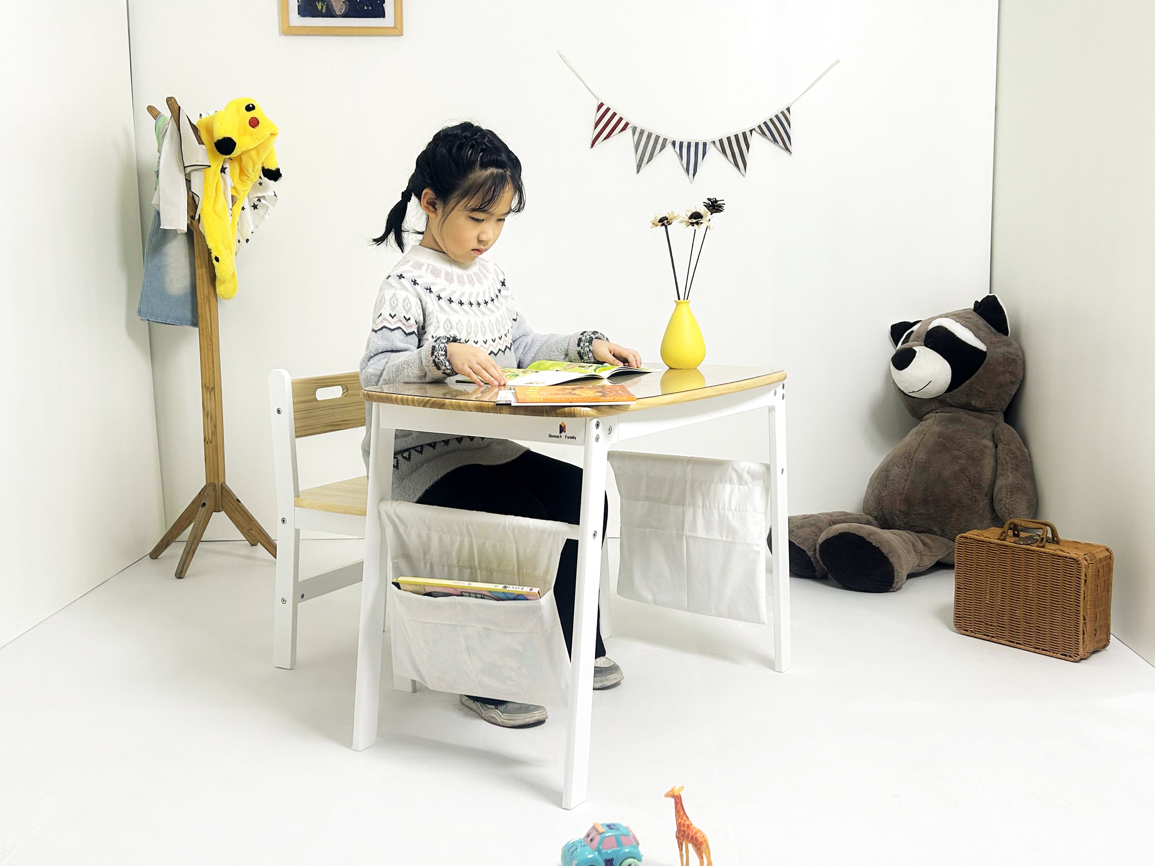 Home Schooling Success Starts With the Right Study Desk